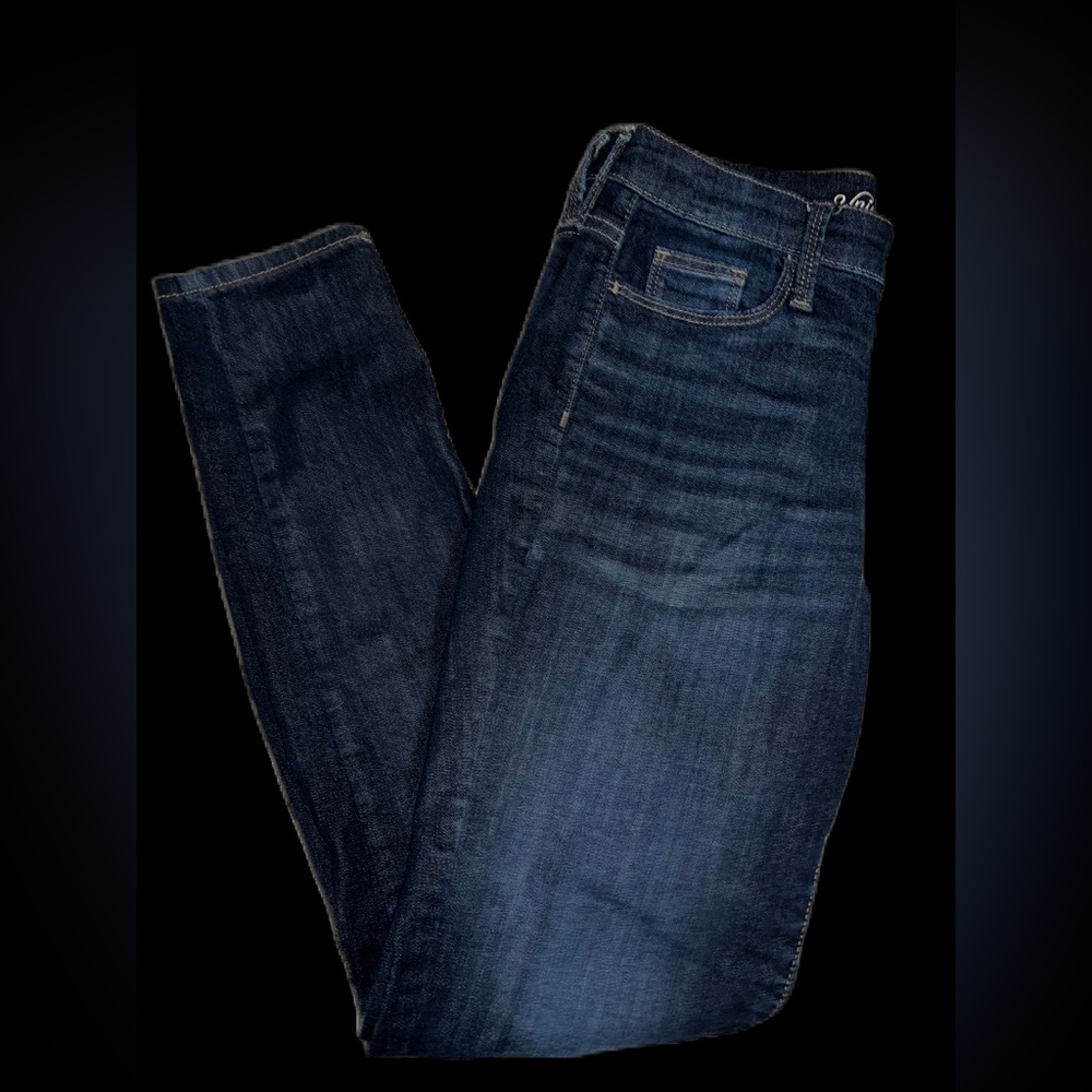 Universal Thread Jeans